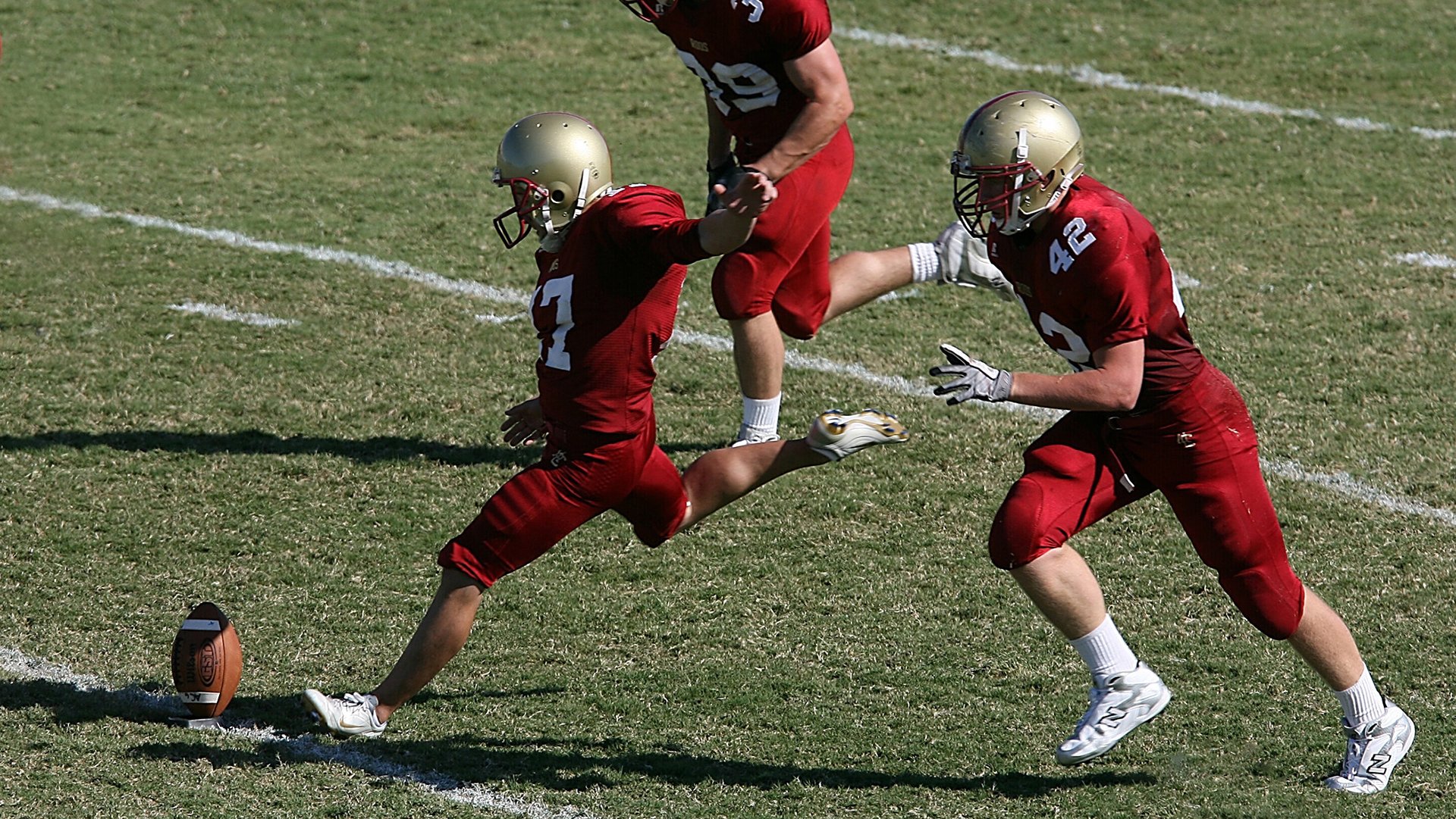 逆转的弧线，从绿茵场到乒乓球台，永不放弃的竞技之光